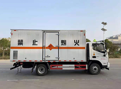 大英爆破器材运输车